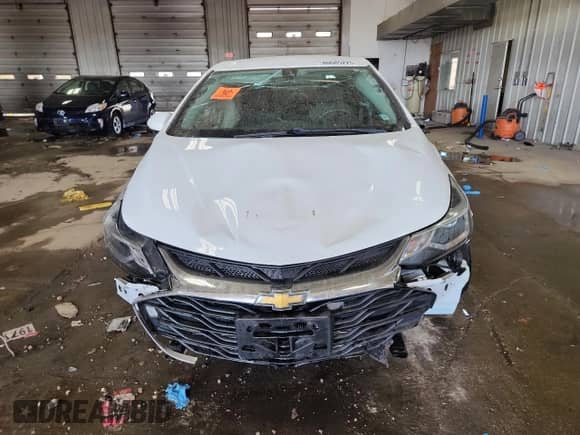 2019 Chevrolet Cruze LT с VIN 1G1BE5SM6K7116264, выставлен на аукционе Copart как лот 80685225 с пробегом 46 039 миль миль и На запчасти • Non repairable. История ставок и продаж доступна на DreamBid. Изображение 5.