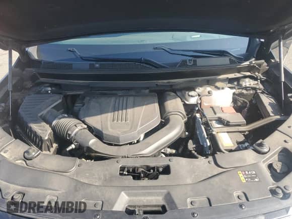 2024 Chevrolet Traverse FWD LT with VIN 1GNERGKS8RJ162511, listed as a Copart auction lot 68437465 with 30,735 mi miles and Clean title. Bid and sale history available at DreamBid. Image 12.