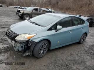 2013 Toyota Prius z VIN JTDKN3DP2D3042757, wystawiony jako Copart lot #48210265 z przebiegiem 233 216 mil mil oraz Czysty tytuł • Clean title. Historia ofert i sprzedaży dostępna na DreamBid. Obrazek 1.