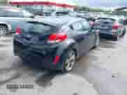 2012 Hyundai Veloster w/Gray Int z VIN KMHTC6AD6CU049429, wystawiony jako IAAI lot #43410430 z przebiegiem 153 050 mil mil oraz . Historia ofert i sprzedaży dostępna na DreamBid. Obrazek 4.