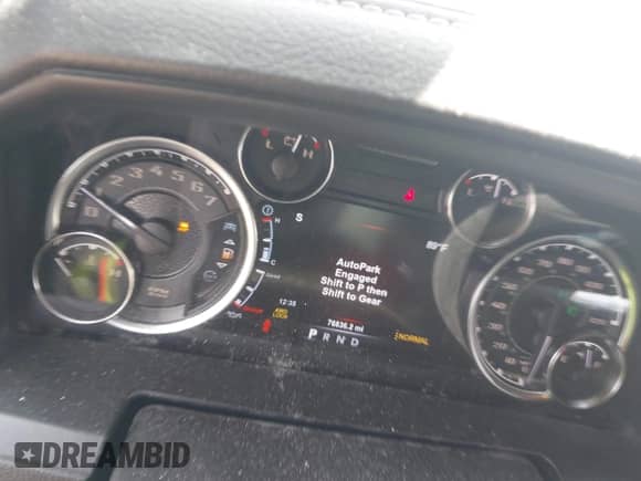 2017 Ram 1500 Rebel z VIN 1C6RR7YT2HS803629, wystawiony jako IAAI lot #42914264 z przebiegiem 76 836 mil mil oraz . Historia ofert i sprzedaży dostępna na DreamBid. Obrazek 7.