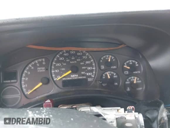 2000 GMC Sierra 1500 SLE with VIN 1GTEC19V3YZ176243, listed as a IAAI auction lot 41582240 with Not provided miles and . Bid and sale history available at DreamBid. Image 7.