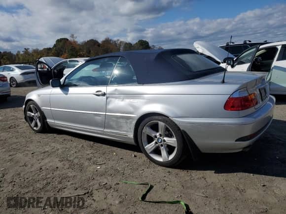 2004 BMW 3 Series 325Ci with VIN WBABW33424PL30949, listed as a Copart auction lot 86642235 with 58,752 mi miles and Clean title. Bid and sale history available at DreamBid. Image 2.