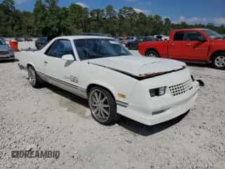 1987 Chevrolet El Camino z VIN 3GCCW80H6HS906982, wystawiony jako Copart lot #72517484 z przebiegiem 97 070 mil mil oraz Szkoda całkowita • Salvage title. Historia ofert i sprzedaży dostępna na DreamBid. Obrazek 4.