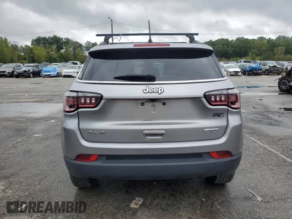 2019 Jeep Compass Latitude с VIN 3C4NJDBB7KT597114, выставлен на аукционе Copart как лот 81682435 с пробегом 49 903 миль миль и Списание • Salvage title. История ставок и продаж доступна на DreamBid. Изображение 6.