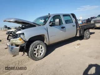 2011 Chevrolet Silverado 3500 с VIN 1GB4KZCG4BF213269, выставлен на аукционе Copart как лот 81902364 с пробегом 248 408 миль миль и Списание • Salvage title. История ставок и продаж доступна на DreamBid. Изображение 1.