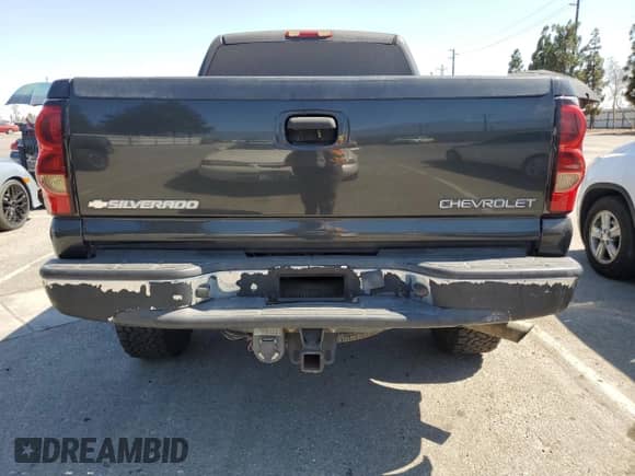 2005 Chevrolet Silverado 2500HD Work Truck with VIN 1GCHC23215F954120, listed as a Copart auction lot 63123545 with 231,673 mi miles and Clean title. Bid and sale history available at DreamBid. Image 6.