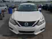 2016 Nissan Altima SR z VIN 1N4AL3AP2GN378588, wystawiony jako Copart lot #81831445 z przebiegiem 111 088 mil mil oraz Szkoda całkowita • Salvage title. Historia ofert i sprzedaży dostępna na DreamBid. Obrazek 5.