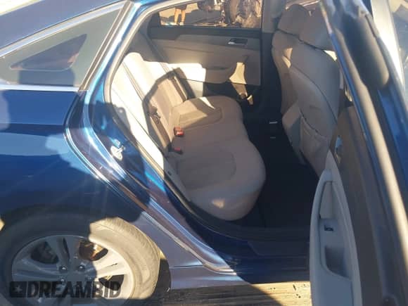 2018 Hyundai Sonata Limited с VIN 5NPE34AF9JH646634, выставлен на аукционе IAAI как лот 43379131 с пробегом 101 495 миль миль и . История ставок и продаж доступна на DreamBid. Изображение 8.