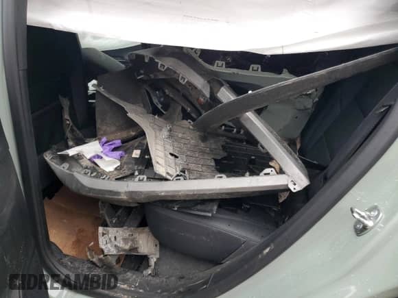 2025 Chevrolet Equinox AWD LT z VIN 3GNAXPEG1SL114827, wystawiony jako Copart lot #86046254 z przebiegiem Nie podano mil oraz Szkoda całkowita • Salvage title. Historia ofert i sprzedaży dostępna na DreamBid. Obrazek 14.