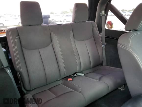 2014 Jeep Wrangler Sahara с VIN 1C4AJWBG4EL157308, выставлен на аукционе Copart как лот 82294085 с пробегом 58 894 миль миль и Списание • Salvage title. История ставок и продаж доступна на DreamBid. Изображение 10.