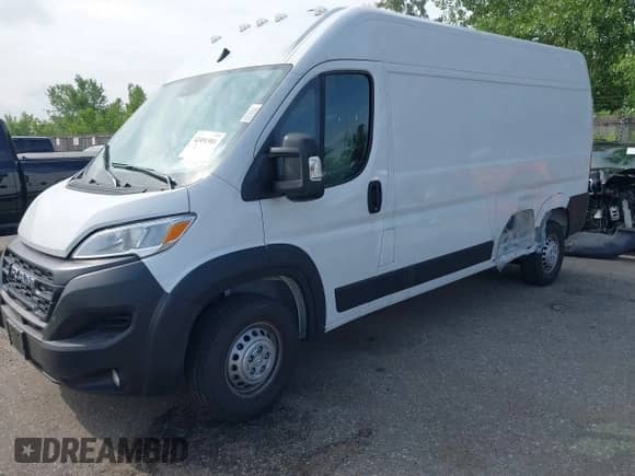 2025 Ram ProMaster Cargo Tradesman z VIN 3C6MRVHG3SE546198, wystawiony jako IAAI lot #42451581 z przebiegiem 5 771 mil mil oraz . Historia ofert i sprzedaży dostępna na DreamBid. Obrazek 18.