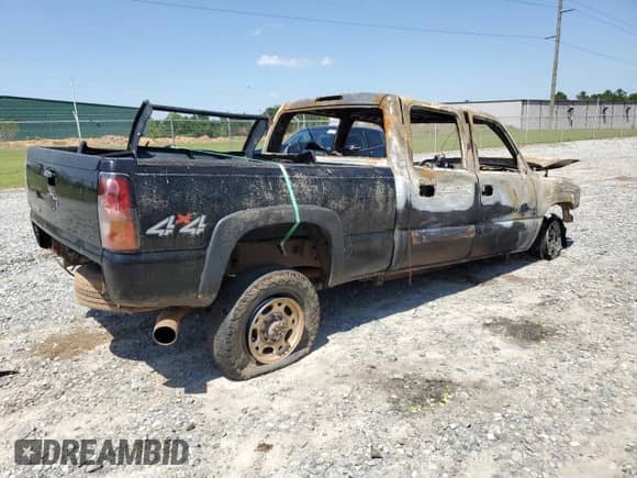 2007 Chevrolet Silverado 2500HD LT1 с VIN 1GCHK23DX7F147361, выставлен на аукционе Copart как лот 52330015 с пробегом Не указан миль и Списание • Salvage title. История ставок и продаж доступна на DreamBid. Изображение 3.