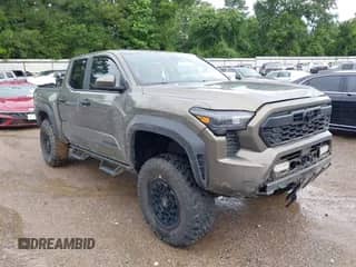 2024 Toyota Tacoma SR5 with VIN 3TYLB5JN8RT037357, listed as a IAAI auction lot 42487473 with 19,370 mi miles and . Bid and sale history available at DreamBid. Image 1.