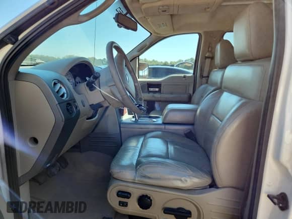 2008 Ford F-150 XLT с VIN 1FTPW12V08FA94806, выставлен на аукционе Copart как лот 84546565 с пробегом 232 068 миль миль и Списание • Salvage title. История ставок и продаж доступна на DreamBid. Изображение 7.