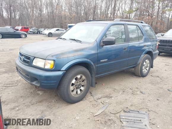 2000 Honda Passport LX with VIN 4S6DM58WXY4414843, listed as a IAAI auction lot 41325250 with 100,909 mi miles and . Bid and sale history available at DreamBid. Image 2.