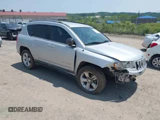 2011 Jeep Compass с VIN 1J4NT1FA2BD171048, выставлен на аукционе IAAI как лот 42418133 с пробегом 101 198 миль миль и . История ставок и продаж доступна на DreamBid. Изображение 1.