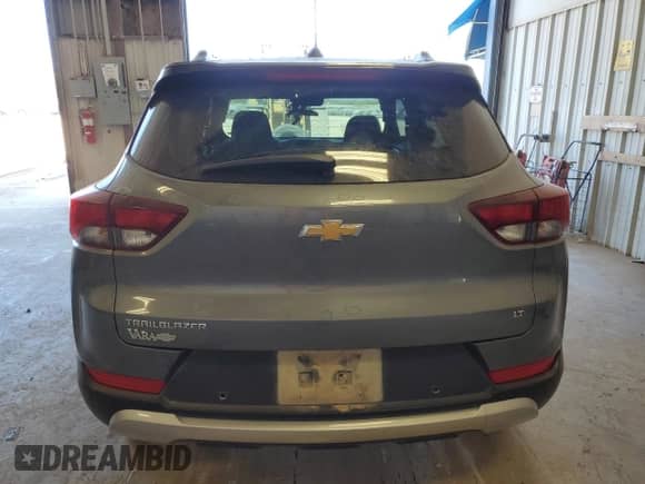 2021 Chevrolet TrailBlazer LT with VIN KL79MPSL1MB105164, listed as a Copart auction lot 77887954 with 84,253 mi miles and Salvage title. Bid and sale history available at DreamBid. Image 6.
