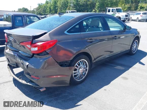 2017 Hyundai Sonata SE с VIN 5NPE24AF9HH447449, выставлен на аукционе IAAI как лот 43094876 с пробегом 159 496 миль миль и . История ставок и продаж доступна на DreamBid. Изображение 4.