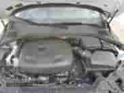 2017 Volvo S60 Inscription z VIN LYV402HK0HB149672, wystawiony jako Copart lot #61354575 z przebiegiem 134 383 mil mil oraz Czysty tytuł • Clean title. Historia ofert i sprzedaży dostępna na DreamBid. Obrazek 11.