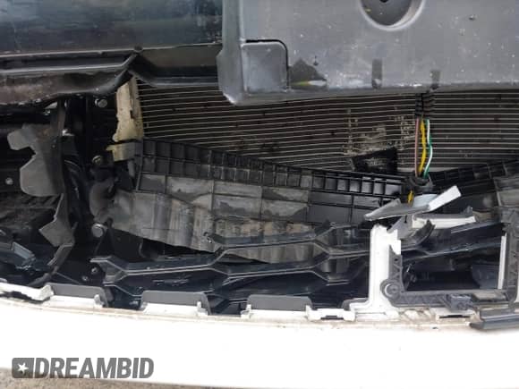 2024 Dodge Hornet R/T z VIN ZACPDFCW8R3A28634, wystawiony jako IAAI lot #41827608 z przebiegiem 19 029 mil mil oraz . Historia ofert i sprzedaży dostępna na DreamBid. Obrazek 18.