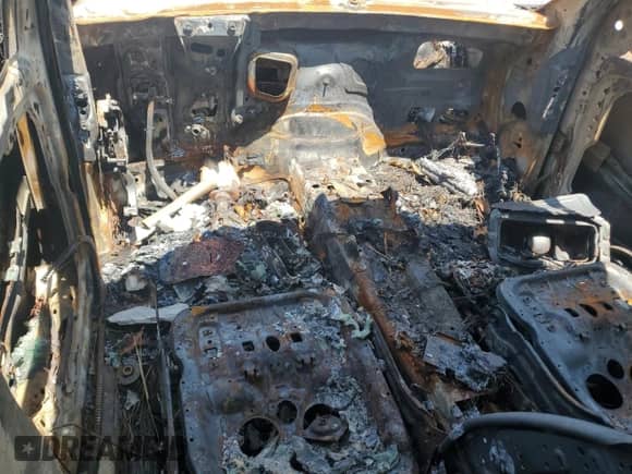 2011 Jeep Grand Cherokee Laredo z VIN 1J4RR4GGXBC552415, wystawiony jako Copart lot #81368485 z przebiegiem Nie podano mil oraz Nie do naprawy • Non repairable. Historia ofert i sprzedaży dostępna na DreamBid. Obrazek 8.