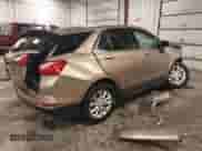 2019 Chevrolet Equinox LT z VIN 2GNAXTEV3K6137229, wystawiony jako IAAI lot #43252422 z przebiegiem 151 840 mil mil oraz . Historia ofert i sprzedaży dostępna na DreamBid. Obrazek 4.