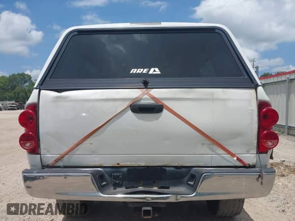 2007 Dodge 2500 SLT с VIN 1D7KS28DX7J552640, выставлен на аукционе IAAI как лот 42440549 с пробегом 227 724 миль миль и . История ставок и продаж доступна на DreamBid. Изображение 16.