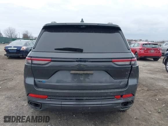2024 Jeep Grand Cherokee z VIN 1C4RJYB6XR8955858, wystawiony jako IAAI lot #41724210 z przebiegiem Nie podano mil oraz . Historia ofert i sprzedaży dostępna na DreamBid. Obrazek 15.