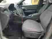 2024 Hyundai Santa Cruz SEL с VIN 5NTJB4DE4RH117156, выставлен на аукционе Copart как лот 65370205 с пробегом 14 353 миль миль и Списание • Salvage title. История ставок и продаж доступна на DreamBid. Изображение 7.