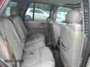 2004 Chevrolet TrailBlazer LS z VIN 1GNDS13S842317377, wystawiony jako Copart lot #82035225 z przebiegiem 261 074 mil mil oraz Czysty tytuł • Clean title. Historia ofert i sprzedaży dostępna na DreamBid. Obrazek 11.