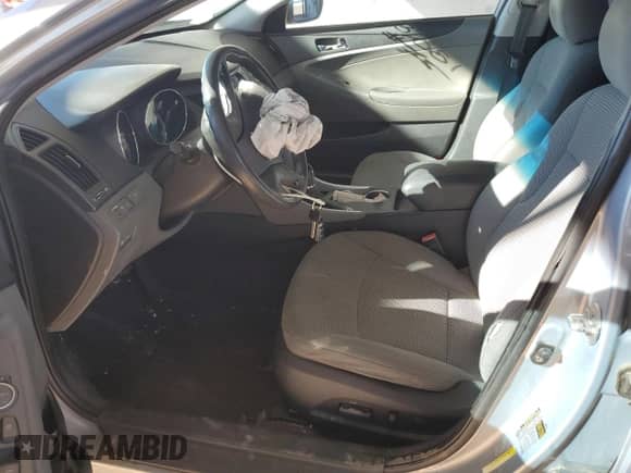 2011 Hyundai Sonata GLS z VIN 5NPEB4AC5BH147632, wystawiony jako Copart lot #82230895 z przebiegiem 170 744 mil mil oraz Szkoda całkowita • Salvage title. Historia ofert i sprzedaży dostępna na DreamBid. Obrazek 7.