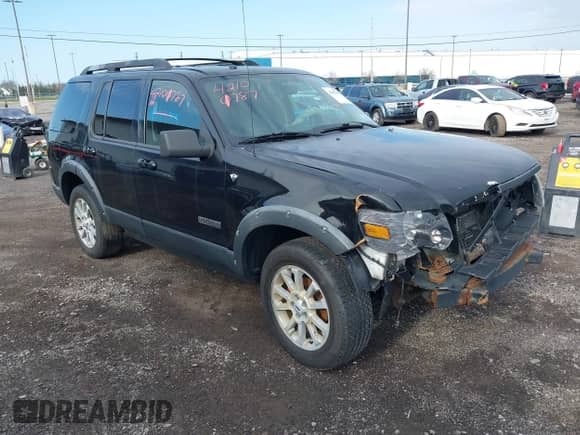 2008 Ford Explorer XLT with VIN 1FMEU73848UA88460, listed as a IAAI auction lot 42101787 with 202,357 mi miles and . Bid and sale history available at DreamBid. Image 1.