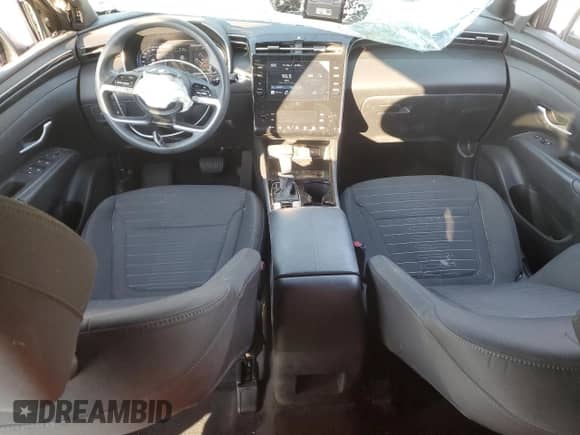 2024 Hyundai Santa Cruz SEL with VIN 5NTJBDAE3RH086082, listed as a Copart auction lot 70337094 with 12,598 mi miles and Salvage title. Bid and sale history available at DreamBid. Image 8.