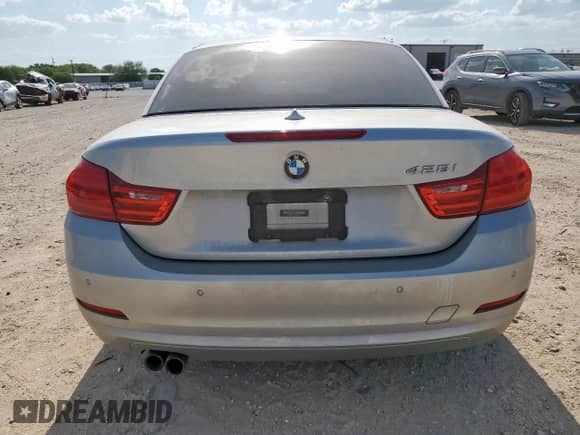 2015 BMW 4 Series 428i z VIN WBA3V7C53F5A24089, wystawiony jako Copart lot #59936155 z przebiegiem Nie podano mil oraz Szkoda całkowita • Salvage title. Historia ofert i sprzedaży dostępna na DreamBid. Obrazek 6.