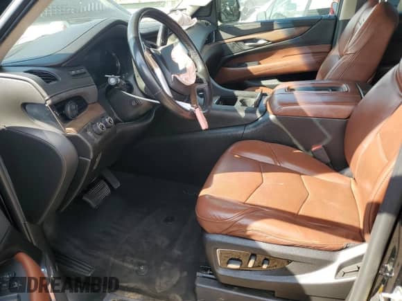 2017 Cadillac Escalade ESV Premium Luxury с VIN 1GYS4JKJ0HR388616, выставлен на аукционе Copart как лот 70712465 с пробегом 124 418 миль миль и Списание • Salvage title. История ставок и продаж доступна на DreamBid. Изображение 7.