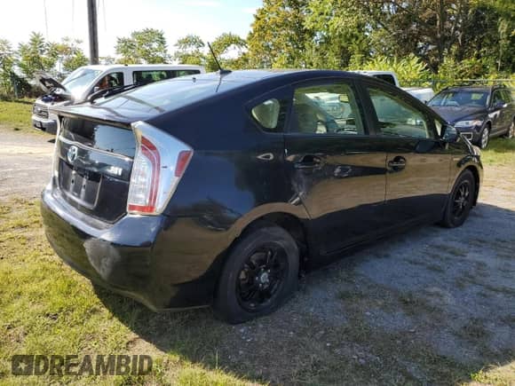 2013 Toyota Prius One с VIN JTDKN3DU5D5572554, выставлен на аукционе Copart как лот 80941265 с пробегом 122 252 миль миль и Чистый • Clean title. История ставок и продаж доступна на DreamBid. Изображение 4.