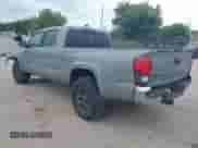 2021 Toyota Tacoma SR5 z VIN 3TMDZ5BN7MM106221, wystawiony jako IAAI lot #42827931 z przebiegiem 71 851 mil mil oraz . Historia ofert i sprzedaży dostępna na DreamBid. Obrazek 3.