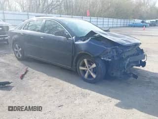 2010 Chevrolet Malibu 2LT z VIN 1G1ZD5EB6AF138264, wystawiony jako IAAI lot #42113481 z przebiegiem 150 001 mil mil oraz . Historia ofert i sprzedaży dostępna na DreamBid. Obrazek 1.