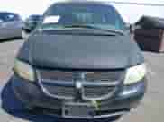 2003 Dodge Caravan ES z VIN 2D4GP54L93R283961, wystawiony jako IAAI lot #42783137 z przebiegiem Nie podano mil oraz . Historia ofert i sprzedaży dostępna na DreamBid. Obrazek 6.