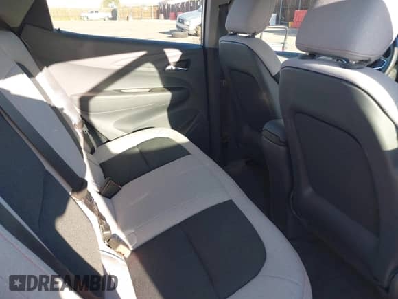 2020 Chevrolet Bolt EV LT с VIN 1G1FW6S02L4124401, выставлен на аукционе IAAI как лот 43353742 с пробегом 6 913 миль миль и . История ставок и продаж доступна на DreamBid. Изображение 8.