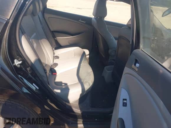 2016 Hyundai Accent SE с VIN KMHCT4AE5GU978658, выставлен на аукционе IAAI как лот 43042173 с пробегом 68 593 миль миль и . История ставок и продаж доступна на DreamBid. Изображение 8.