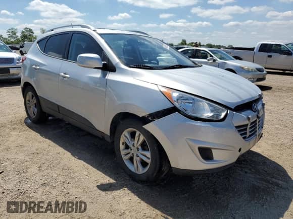 2010 Hyundai Tucson GLS с VIN KM8JU3AC0AU032701, выставлен на аукционе Copart как лот 65350985 с пробегом 92 646 миль миль и Списание • Salvage title. История ставок и продаж доступна на DreamBid. Изображение 4.