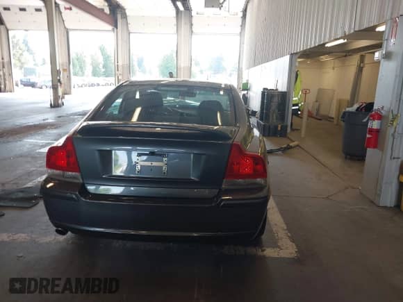 2008 Volvo S60 2.5T с VIN YV1RS592982670370, выставлен на аукционе IAAI как лот 42795634 с пробегом Не указан миль и . История ставок и продаж доступна на DreamBid. Изображение 16.