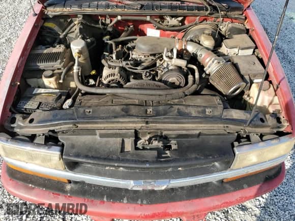 1998 Chevrolet S-10 LS z VIN 1GCCS14X2WK207801, wystawiony jako Copart lot #71512945 z przebiegiem 319 657 mil mil oraz Szkoda całkowita • Salvage title. Historia ofert i sprzedaży dostępna na DreamBid. Obrazek 11.