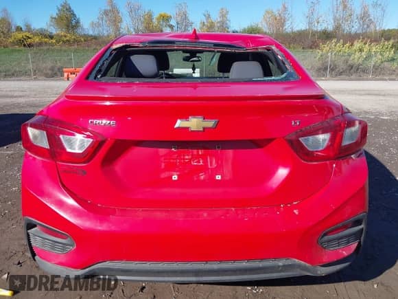 2018 Chevrolet Cruze LT с VIN 1G1BE5SM1J7228033, выставлен на аукционе IAAI как лот 43409713 с пробегом 107 703 миль миль и . История ставок и продаж доступна на DreamBid. Изображение 16.