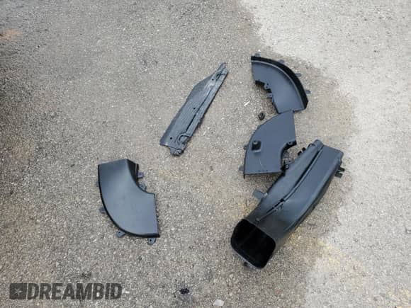 2023 Chevrolet Corvette 1LT with VIN 1G1YA3D43P5117687, listed as a Copart auction lot 59376945 with 14,833 mi miles and Salvage title. Bid and sale history available at DreamBid. Image 12.