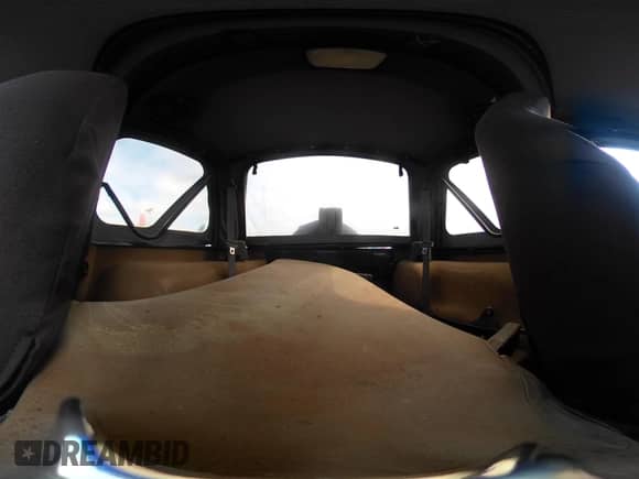 1998 Jeep Wrangler SE z VIN 1J4FY29P8WP792133, wystawiony jako IAAI lot #42149297 z przebiegiem 106 912 mil mil oraz . Historia ofert i sprzedaży dostępna na DreamBid. Obrazek 18.