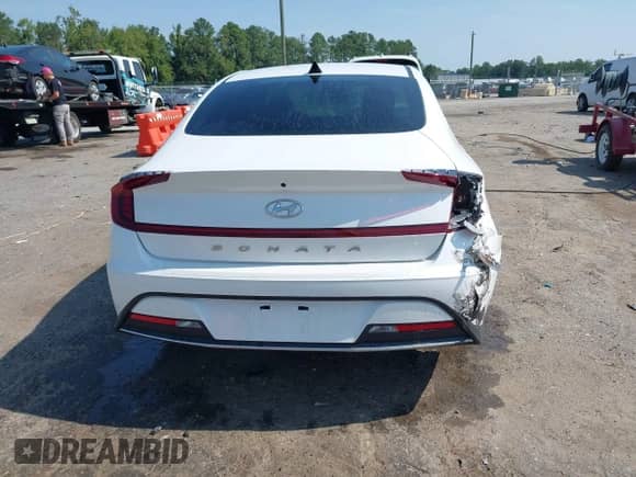 2022 Hyundai Sonata SE with VIN KMHL24JA5NA216932, listed as a IAAI auction lot 42870357 with 44,455 mi miles and . Bid and sale history available at DreamBid. Image 16.