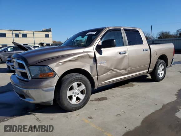 2010 Dodge 1500 SLT с VIN 1D7RB1CP7AS208856, выставлен на аукционе Copart как лот 83813554 с пробегом 224 228 миль миль и Списание • Salvage title. История ставок и продаж доступна на DreamBid. Изображение 1.